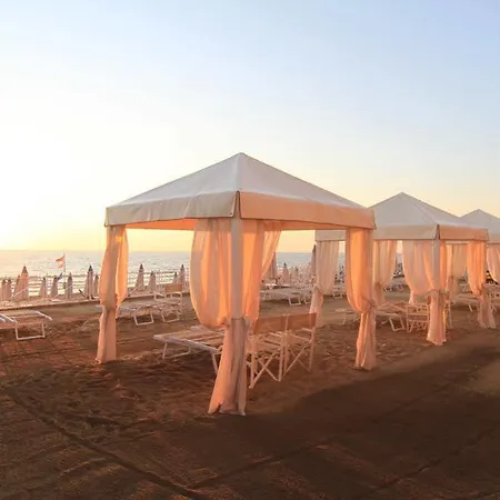 Hotel Sabbia D'oro 4*